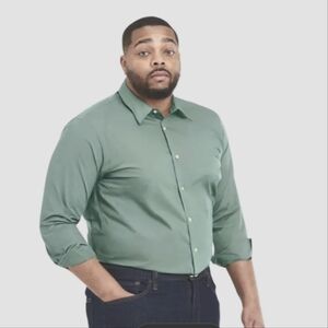 Stafford Men's Casual Green Light Button Down Shirt Size 181/2